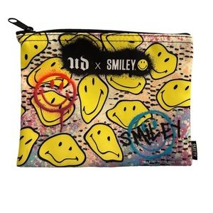 Urban Decay x Smiley Makeup Bag